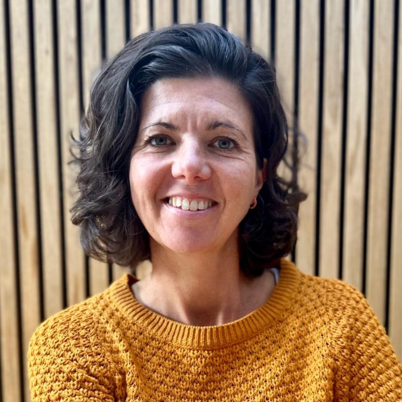 JANE GOMEZ